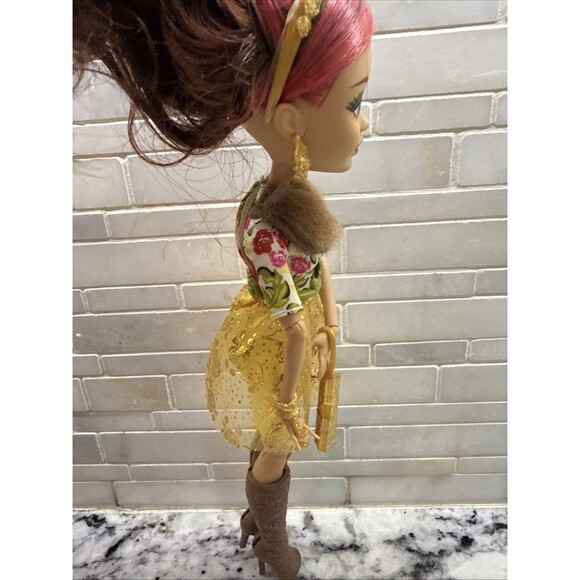 MATTEL EVER AFTER HIGH ROSABELLA DOLL DISCONTINUED 2014 MONSTER HIGH - Picture 8 of 8